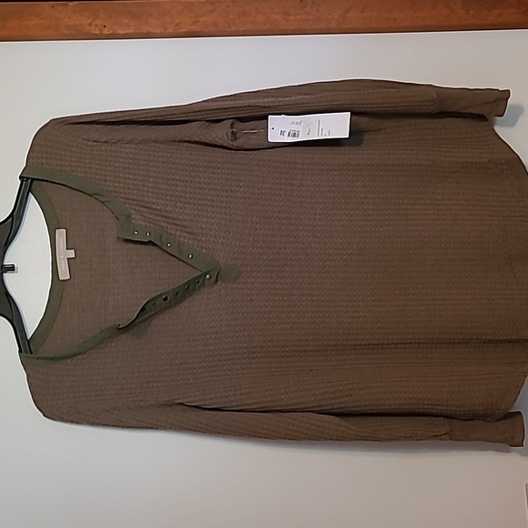 NWT Chloe & Jasmine olive green thermal Henry long sleeve shirt Sz 1X - Picture 1 of 8